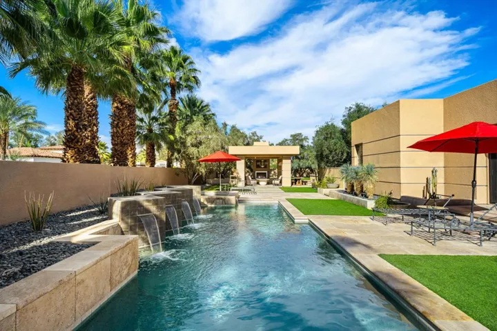 31-web-or-mls-JBTurnberry_OPMG_0326_031