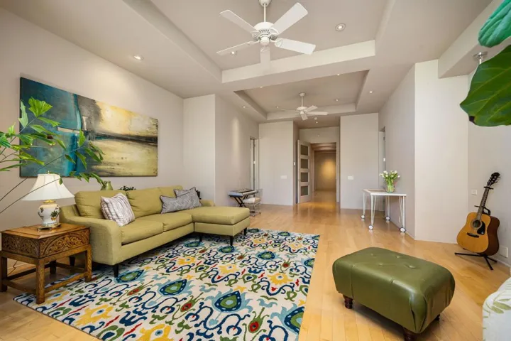 91-web-or-mls-JBTurnberry_OPMG_0326_091