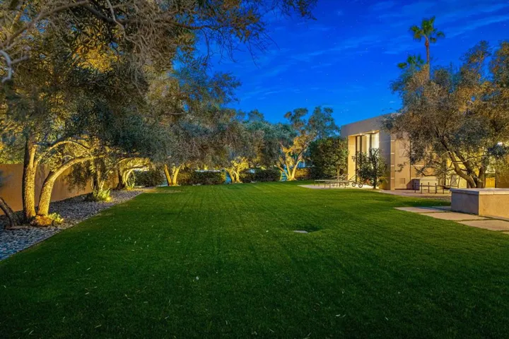 135-web-or-mls-JBTurnberry_OPMG_0326_135