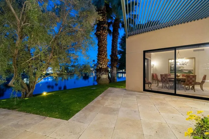 141-web-or-mls-JBTurnberry_OPMG_0326_141