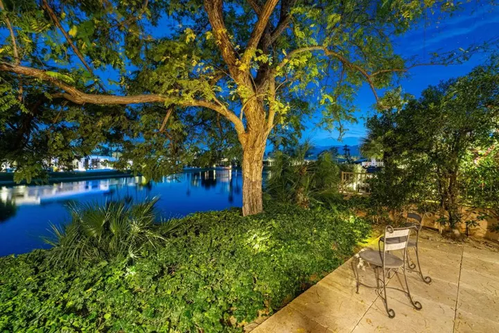 146-web-or-mls-JBTurnberry_OPMG_0326_146