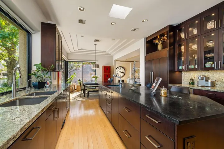 75-web-or-mls-JBTurnberry_OPMG_0326_075