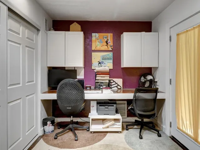 24-68670 Sharpless Road-24