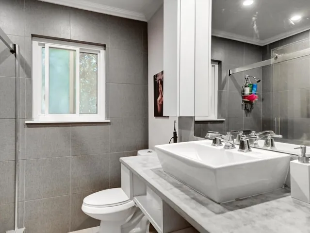 33-68670 Sharpless Road-33