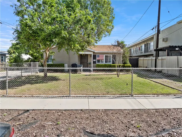 16840 Passage, Paramount, California 90723