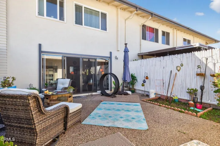 51-web-or-mls-UpmarketMedia-31WDel-147