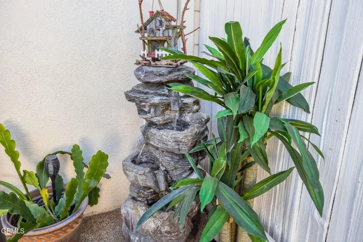 55-web-or-mls-UpmarketMedia-31WDel-151