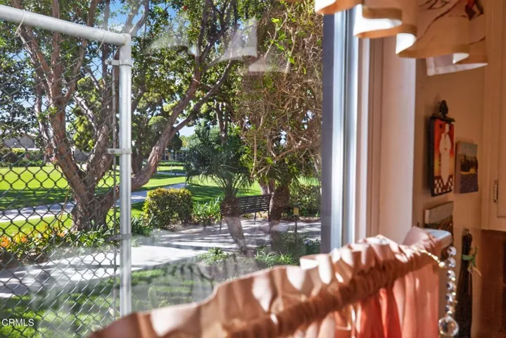 22-web-or-mls-UpmarketMedia-31WDel-101
