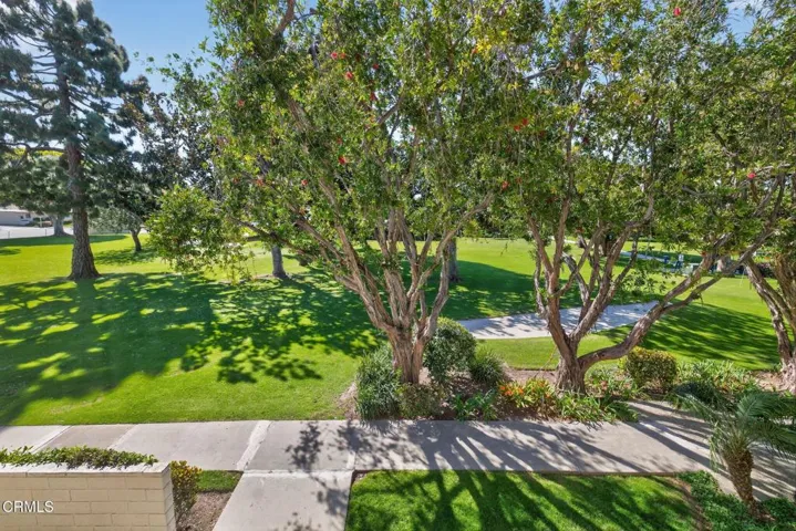 36-web-or-mls-UpmarketMedia-31WDel-047