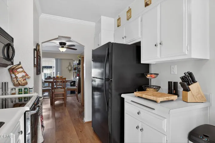 21-web-or-mls-UpmarketMedia-31WDel-098