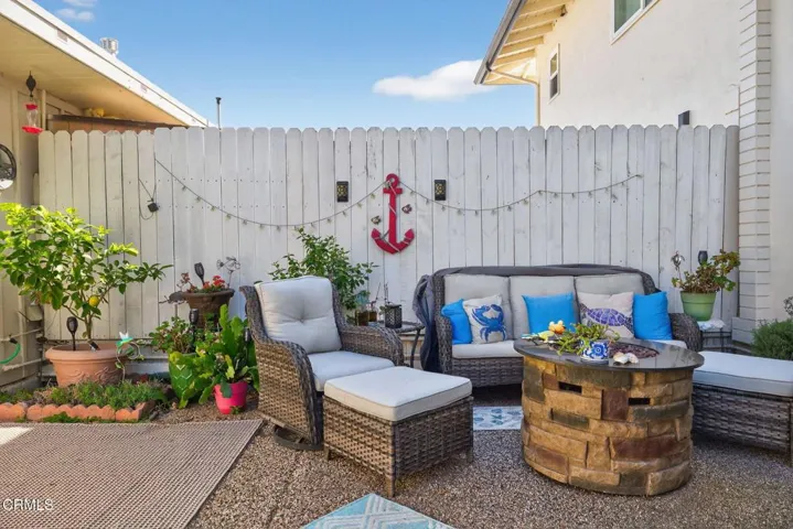 53-web-or-mls-UpmarketMedia-31WDel-149