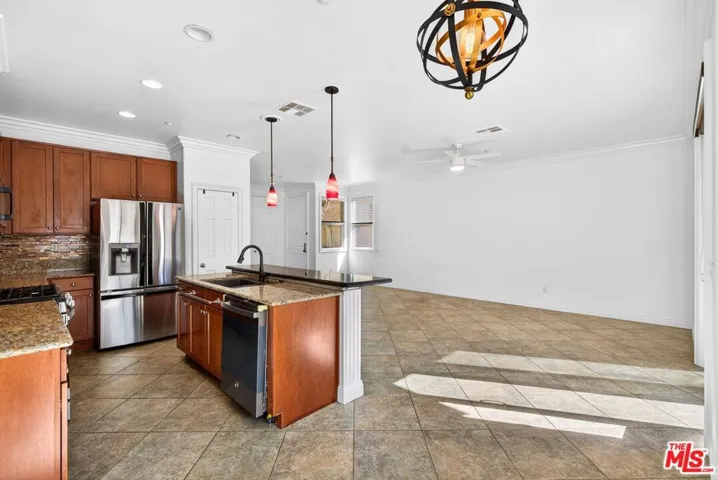 Unstaged First Floor Entertain