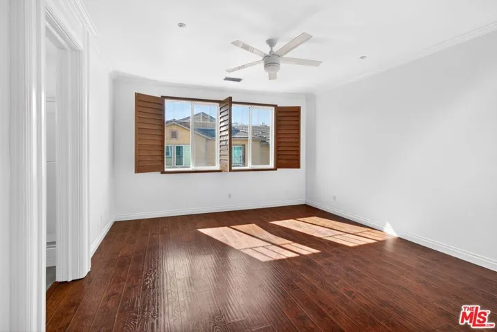 Unstaged Primary Bedroom