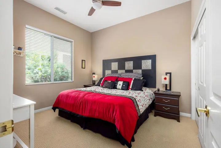21-web-or-mls-Hoylake 021