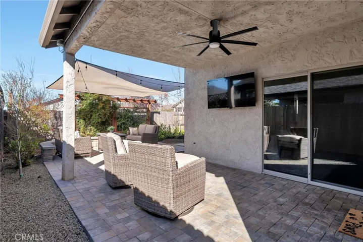 Covered Outdoor Entertainment Area