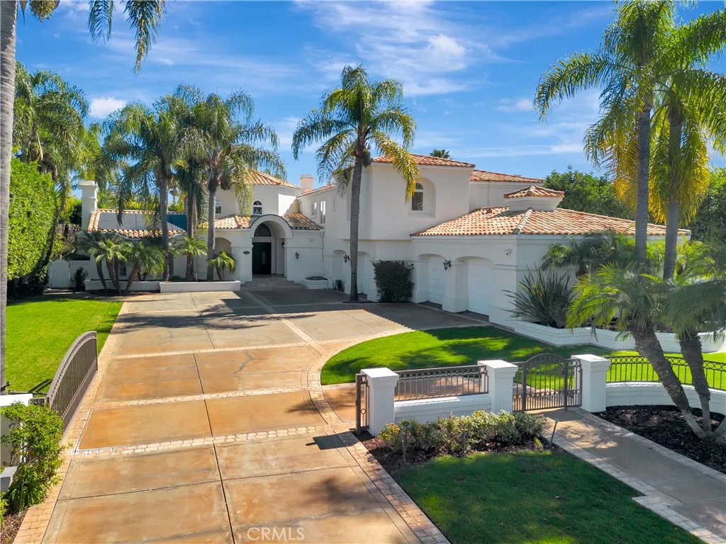 10762 Center Dr