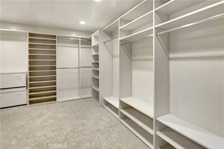 Walk-in closet