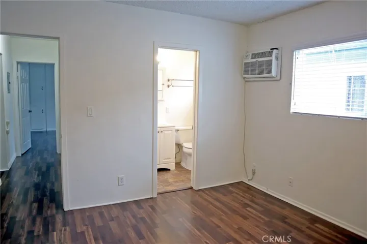 11100 Camarillo Street, West Toluca Lake, California 91602