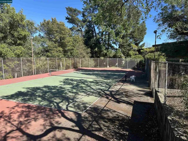 1827 1827 Holland Dr, Walnut Creek, California 94597