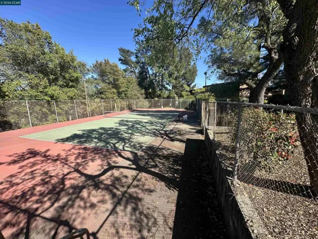 1827 1827 Holland Dr, Walnut Creek, California 94597