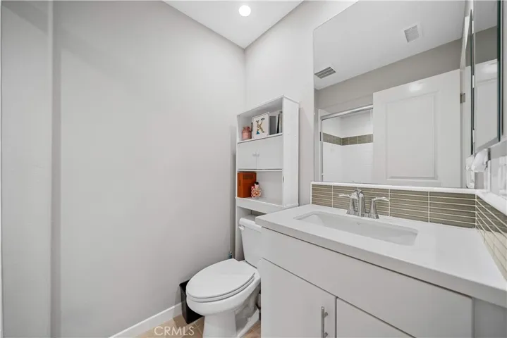 Full Bath 1