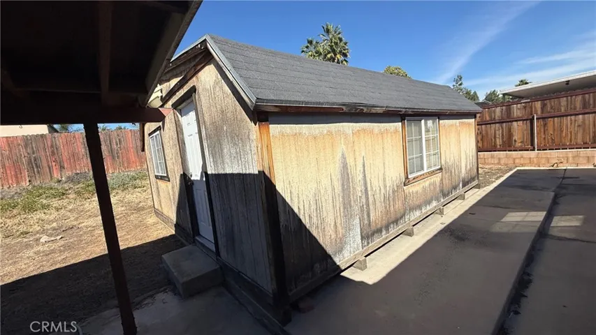 Utility/Game Room is 19'x19'