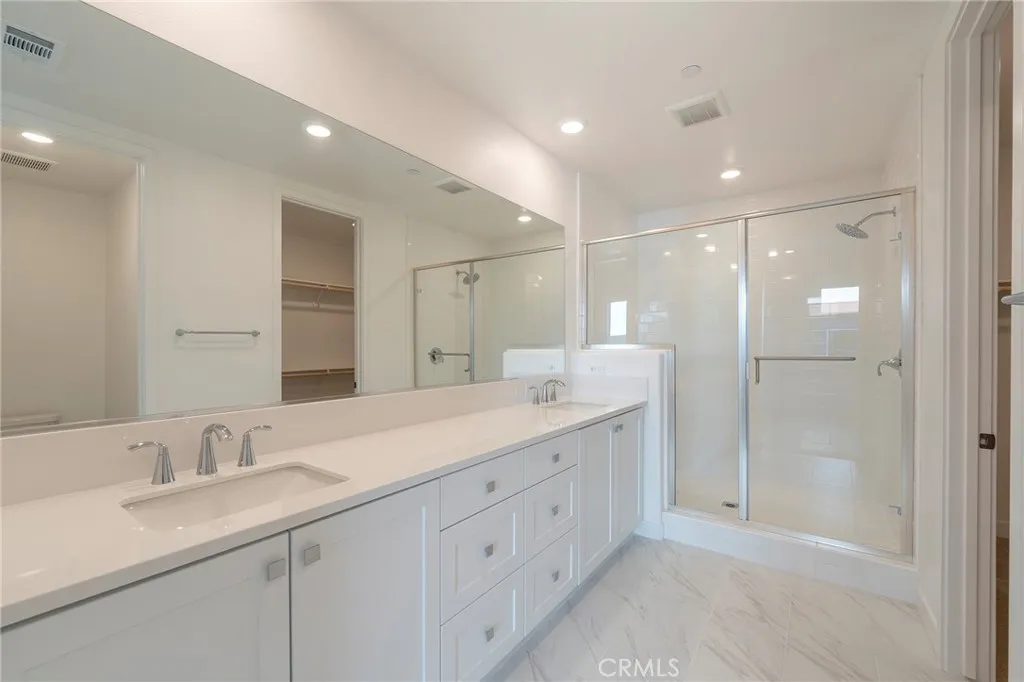 Main Bath