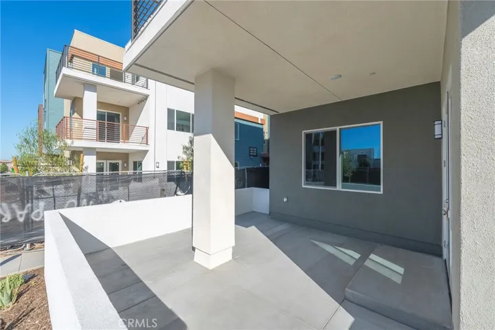 Main floor balcony off the dining room