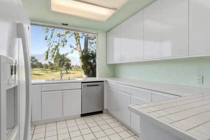 14_12016633_186575_186575-EI-114