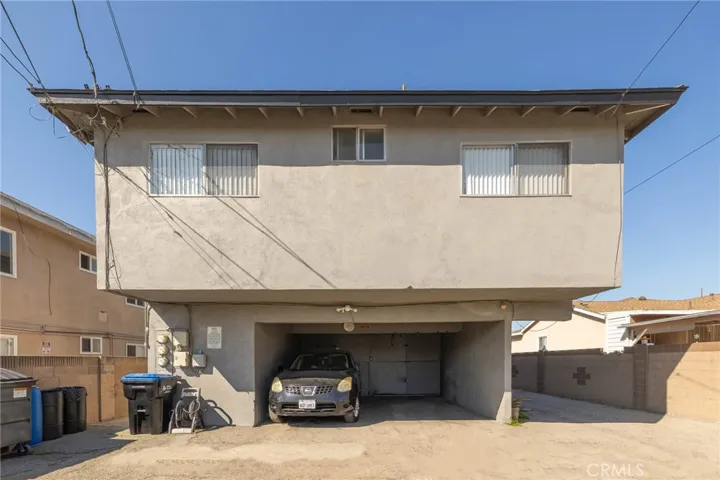 2-car garage