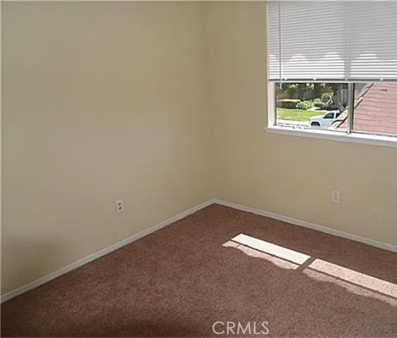 Photos taken prior to current tenancy