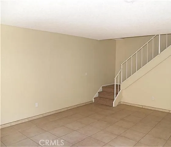Photos taken prior to current tenancy