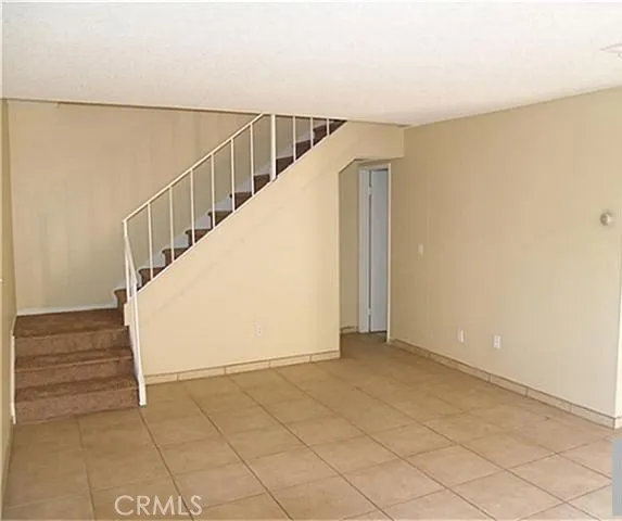 Photos taken prior to current tenancy