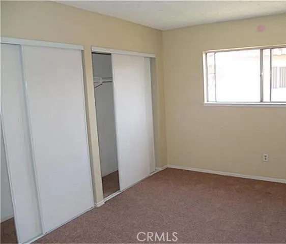 Photos taken prior to current tenancy