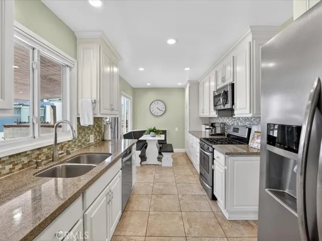 Overview of nook and kitchen