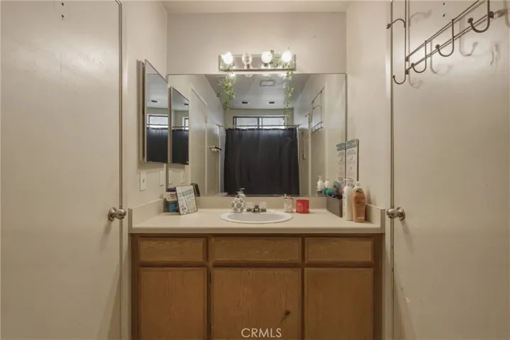 Unit #2 - Jack & Jill Bathroom