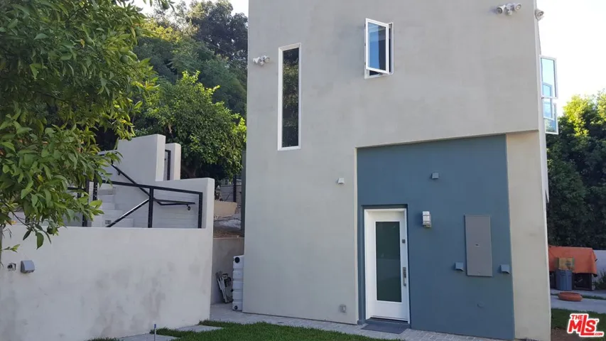 3833 Goodland Avenue, Studio City, California 91604