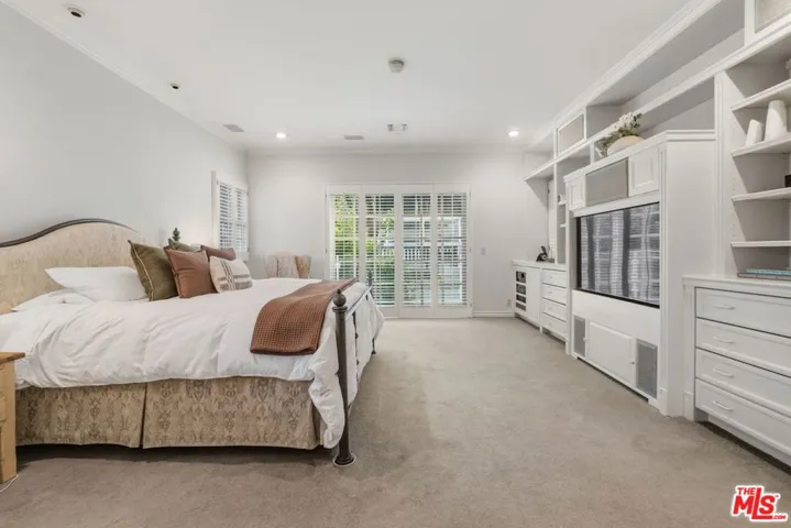 3833 Goodland Avenue, Studio City, California 91604