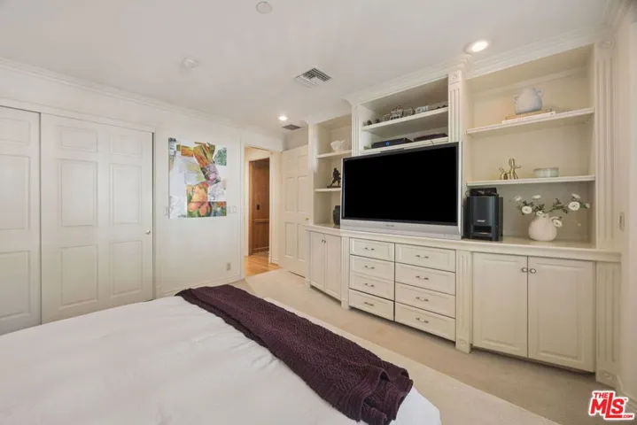 3833 Goodland Avenue, Studio City, California 91604