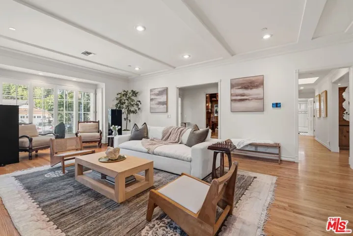 3833 Goodland Avenue, Studio City, California 91604