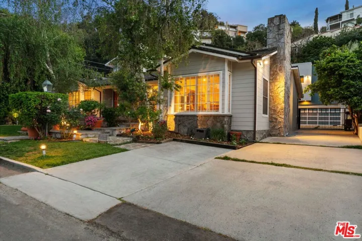 3833 Goodland Avenue, Studio City, California 91604
