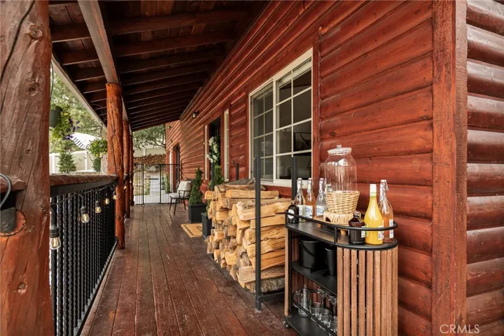 Front Porch - level entry
