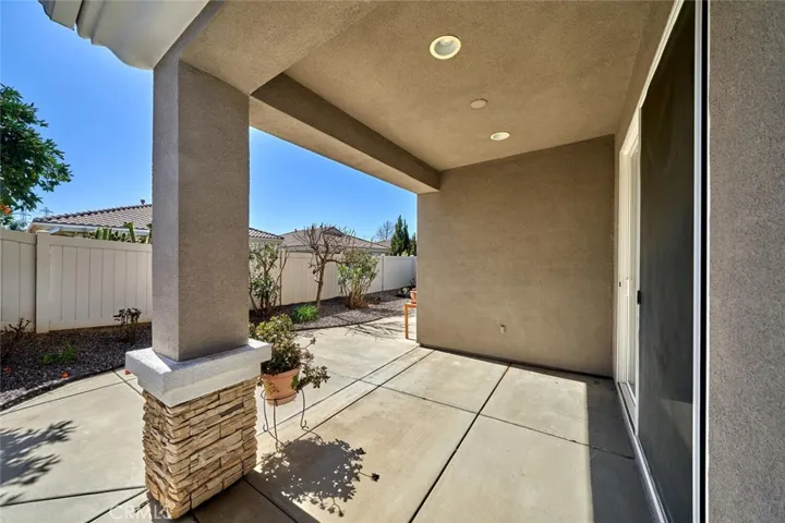 951 Essex, Beaumont, California 92223