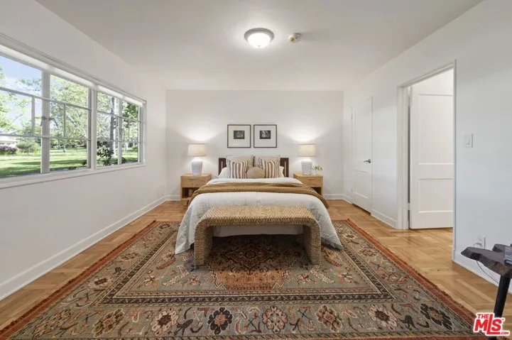 5345 Village, Los Angeles, California 90016
