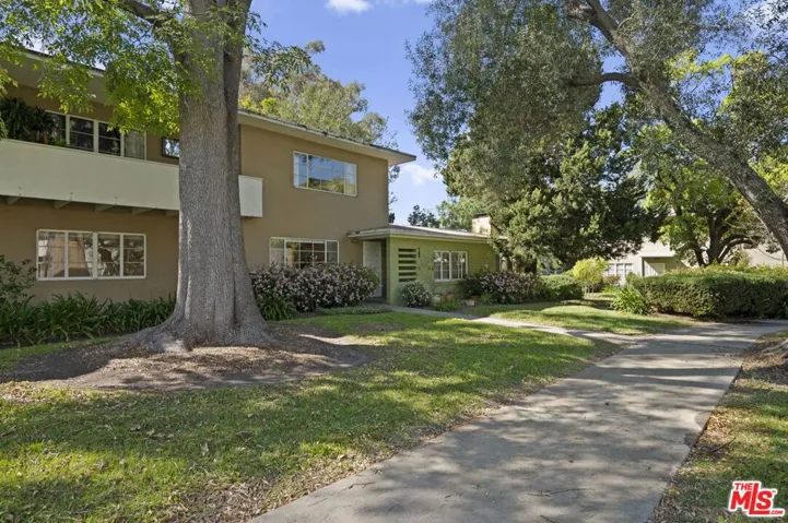 5345 Village, Los Angeles, California 90016