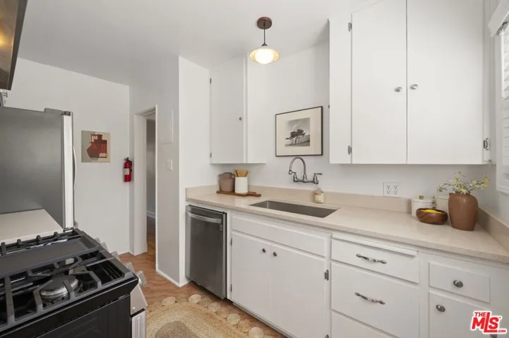 5345 Village, Los Angeles, California 90016