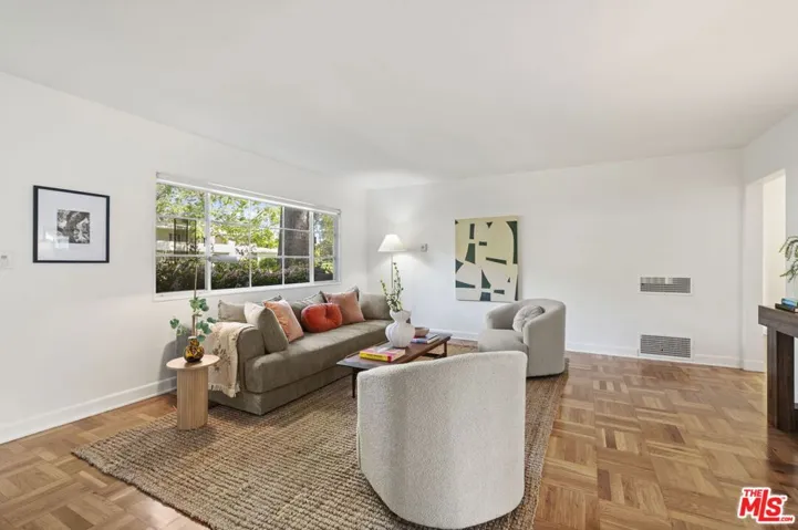 5345 Village, Los Angeles, California 90016