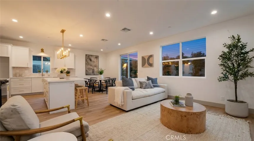 Interior photo of model home with same floor plan. Finishes may vary.