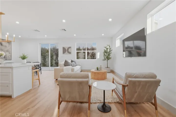Interior photo of model home with same floor plan. Finishes may vary.