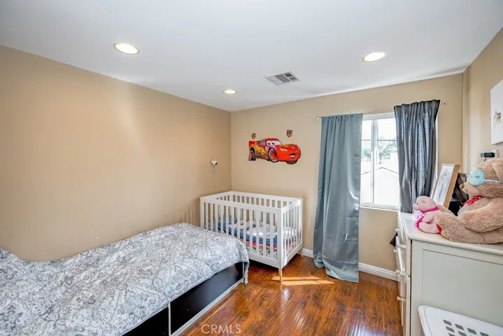 6834 Quinton Lane, Tujunga, California 91042